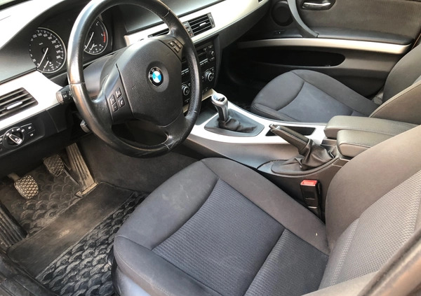 BMW Seria 3 cena 18400 przebieg: 264000, rok produkcji 2009 z Częstochowa małe 29
